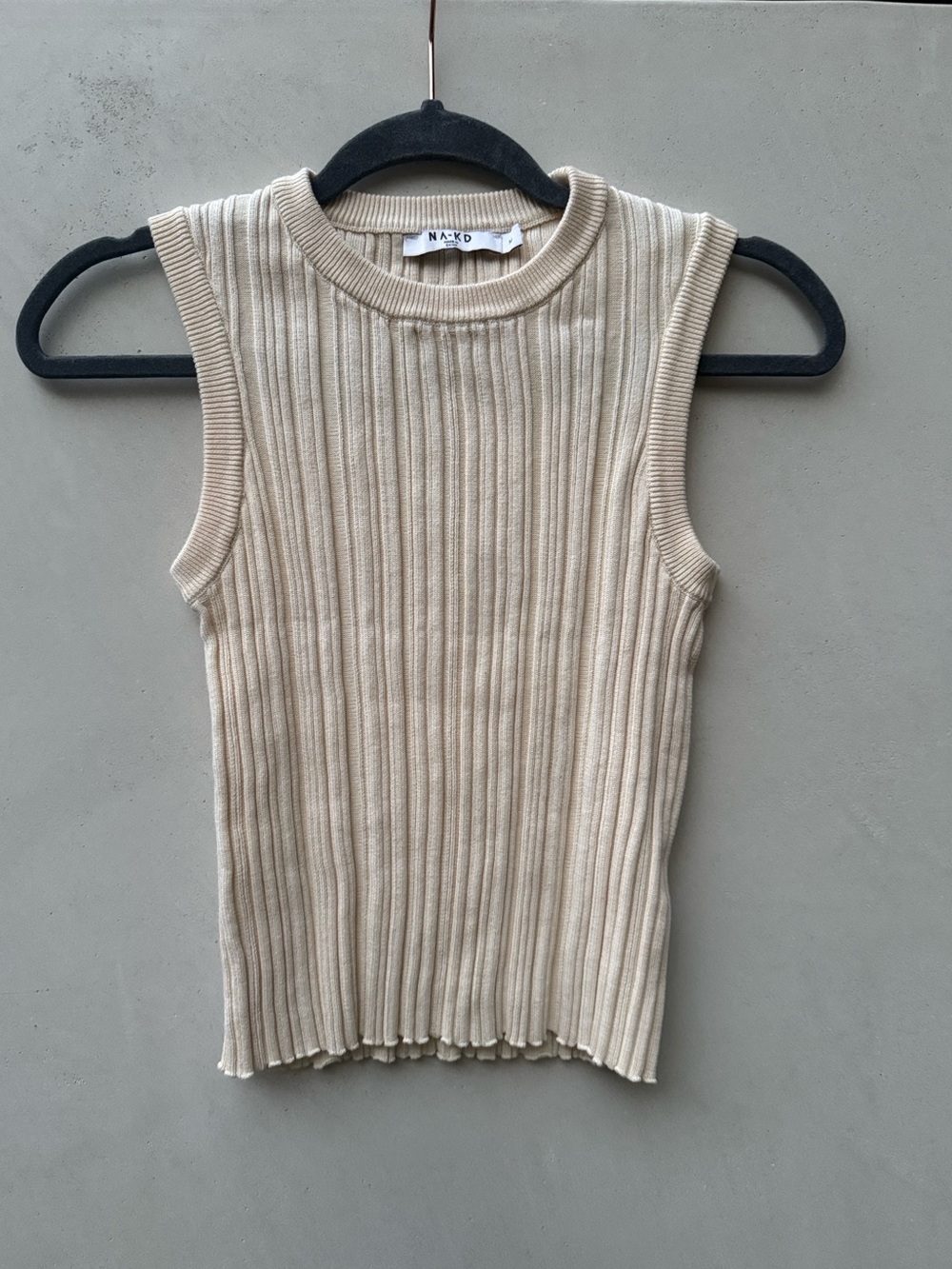 NA-KD Ribbed Knit Tank Top Cream Sleeveless Crew Neck Stretch M Minimalist